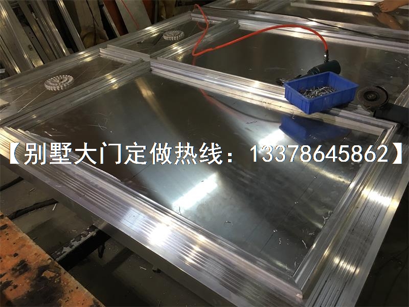 别墅大门雕刻封板-图片