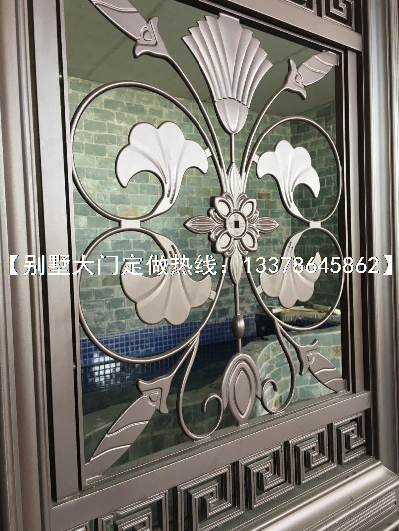 别墅大门烤漆后-别墅烤漆门工艺