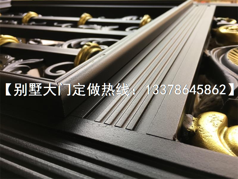 别墅大门烤漆后-别墅烤漆门工艺